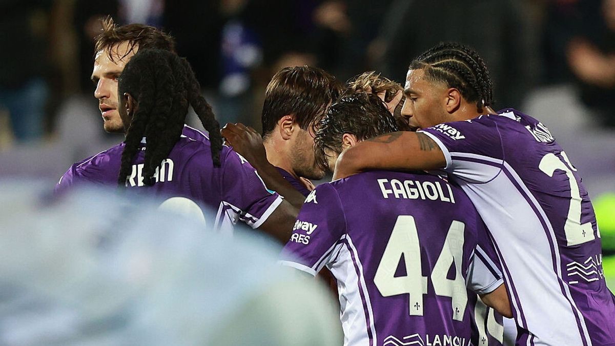 La Fiorentina riassapora la vittoria in un clima di contestazione