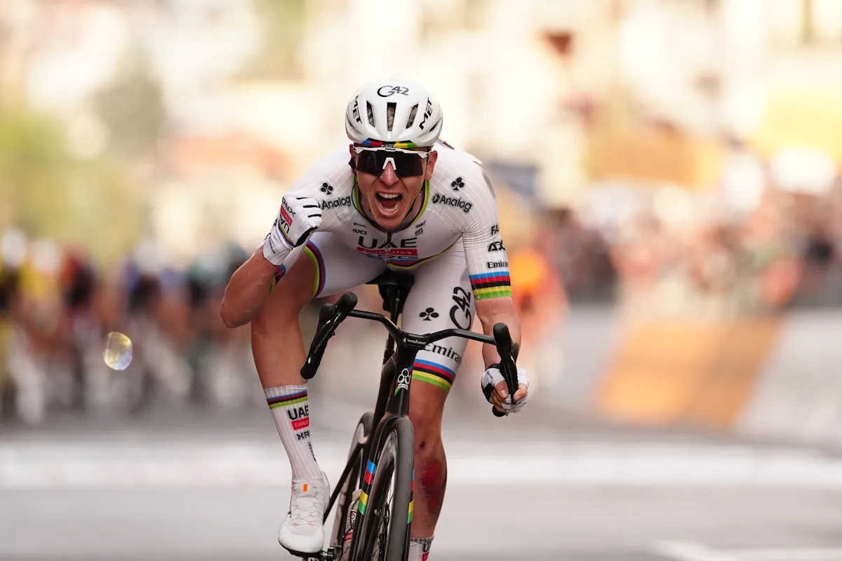Pogacar riscrive la geografia del ciclismo con una storica cinquina nel mirino